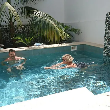 Oasis De Bornos